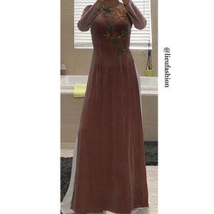 🧧 Vietnamese Traditional Dress (Áo Dài)